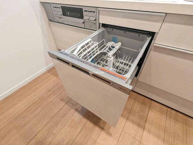 中古マンション、新規リフォーム済の物件です。メイツときわ台、食器洗浄機付きで後片付けもらくらく。