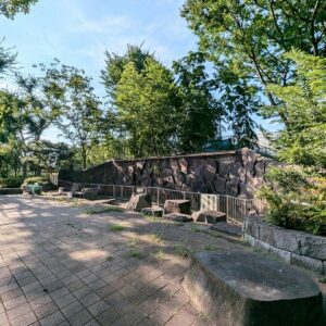 高島平緑地噴水前広場