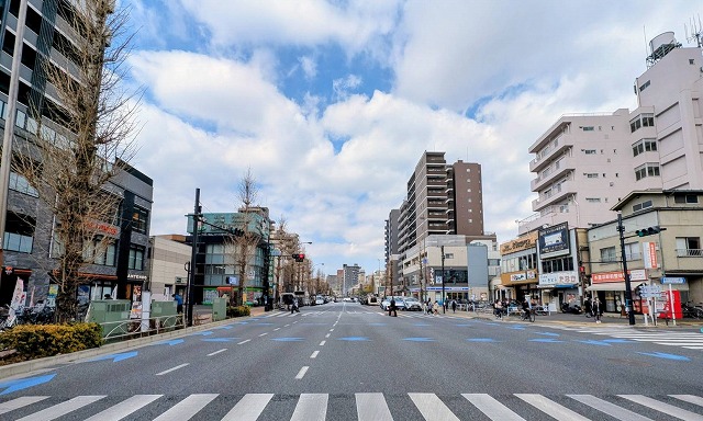 本蓮沼駅前　国道17号